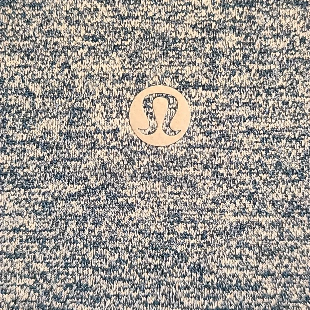 Lululemon Atletica Long Sleeves Active Top, Size 2, Color Light Blue 👌 ✨️ 😀 - Picture 11 of 16